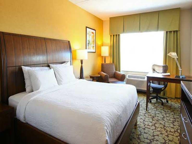 Hilton Garden Inn Olathe Exterior foto
